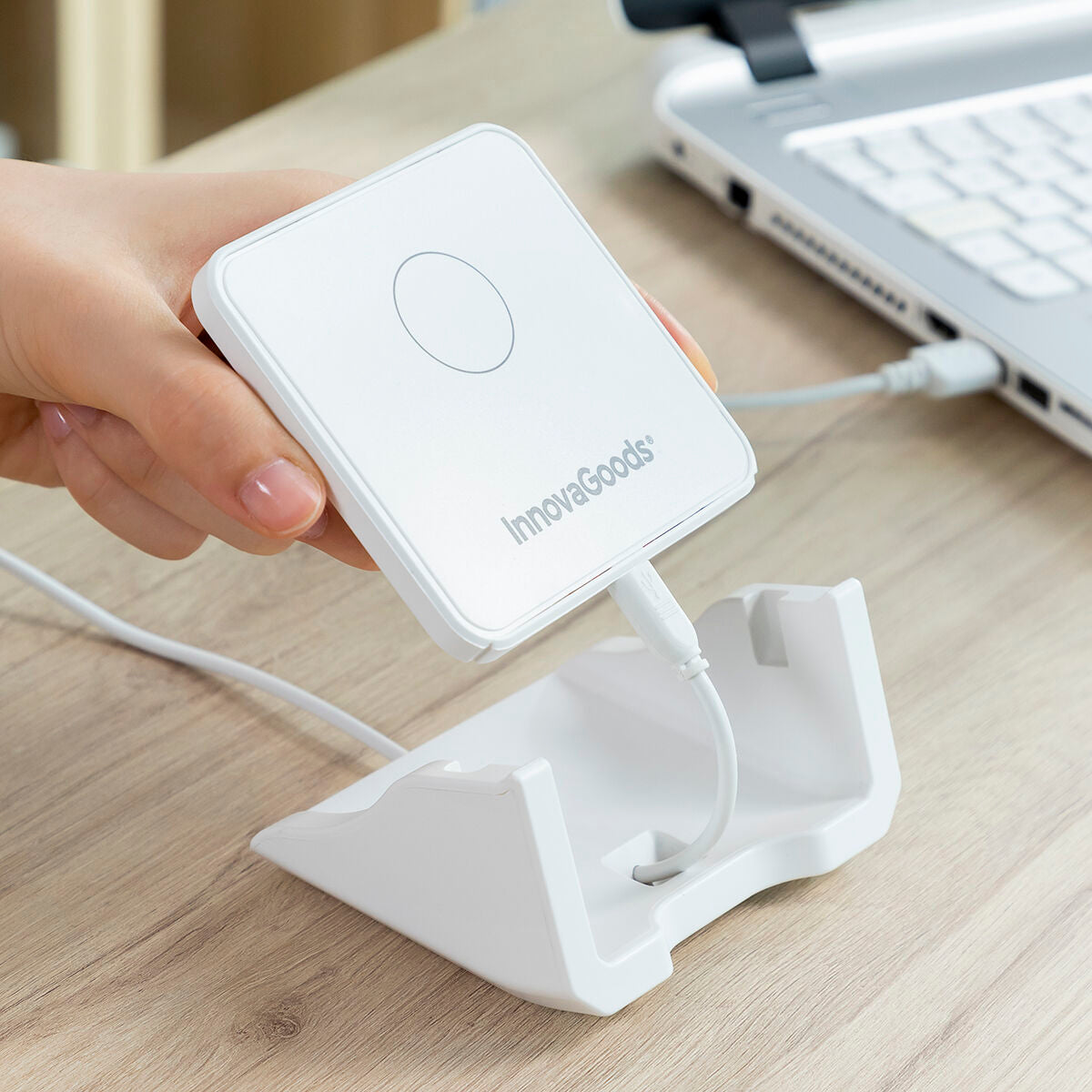 Pomchar wireless charger 